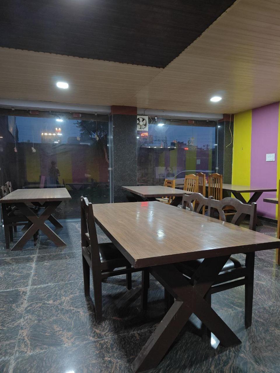 Hotel Shyam Sarover And Restaurant Ringas Dış mekan fotoğraf