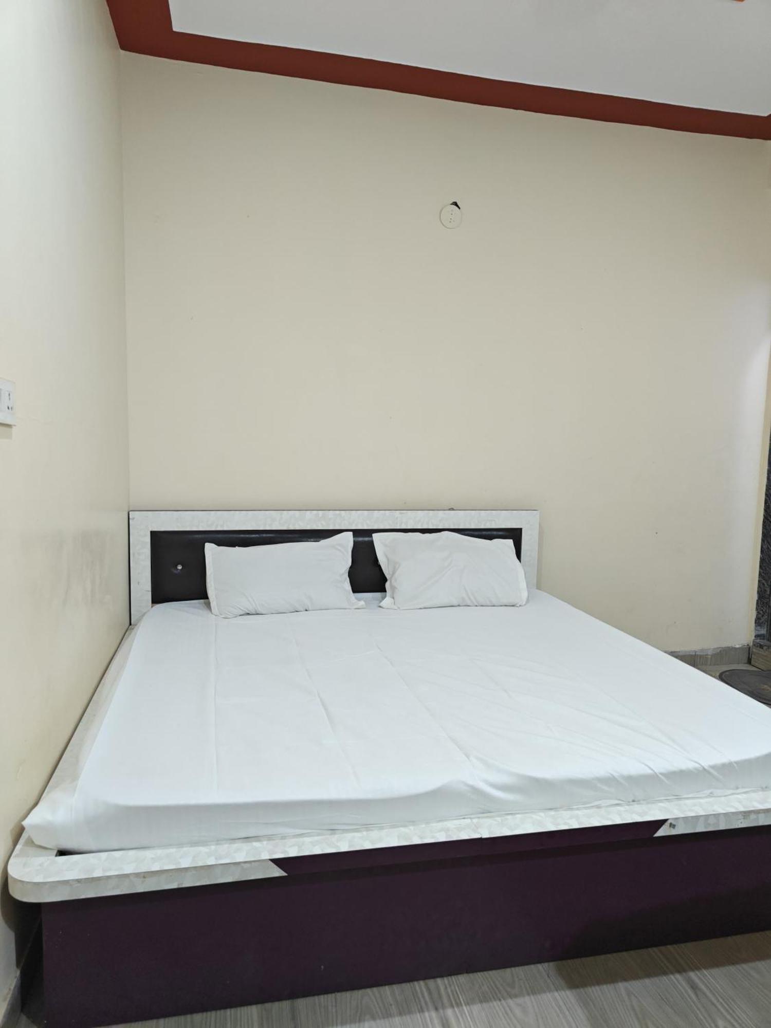 Hotel Shyam Sarover And Restaurant Ringas Dış mekan fotoğraf